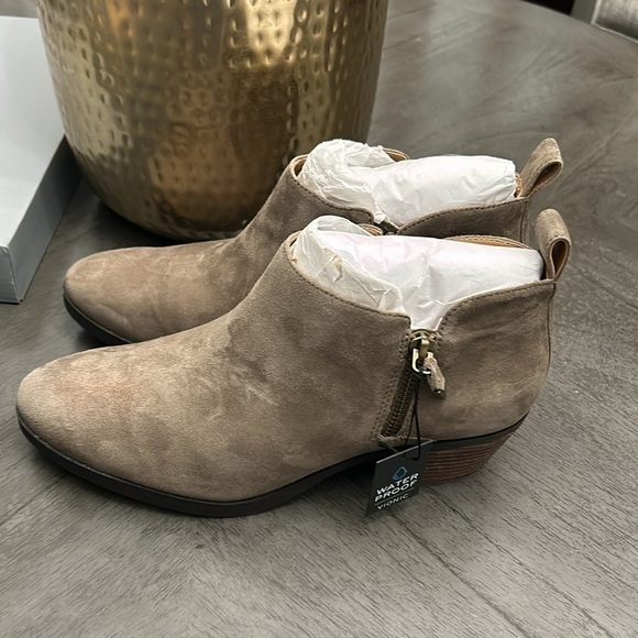 VIONIC CECILY ANKLE BOOT (WATERPROOF) - Picture 6 of 10